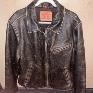 Unique vintage Levi’s bikers leather jacket.